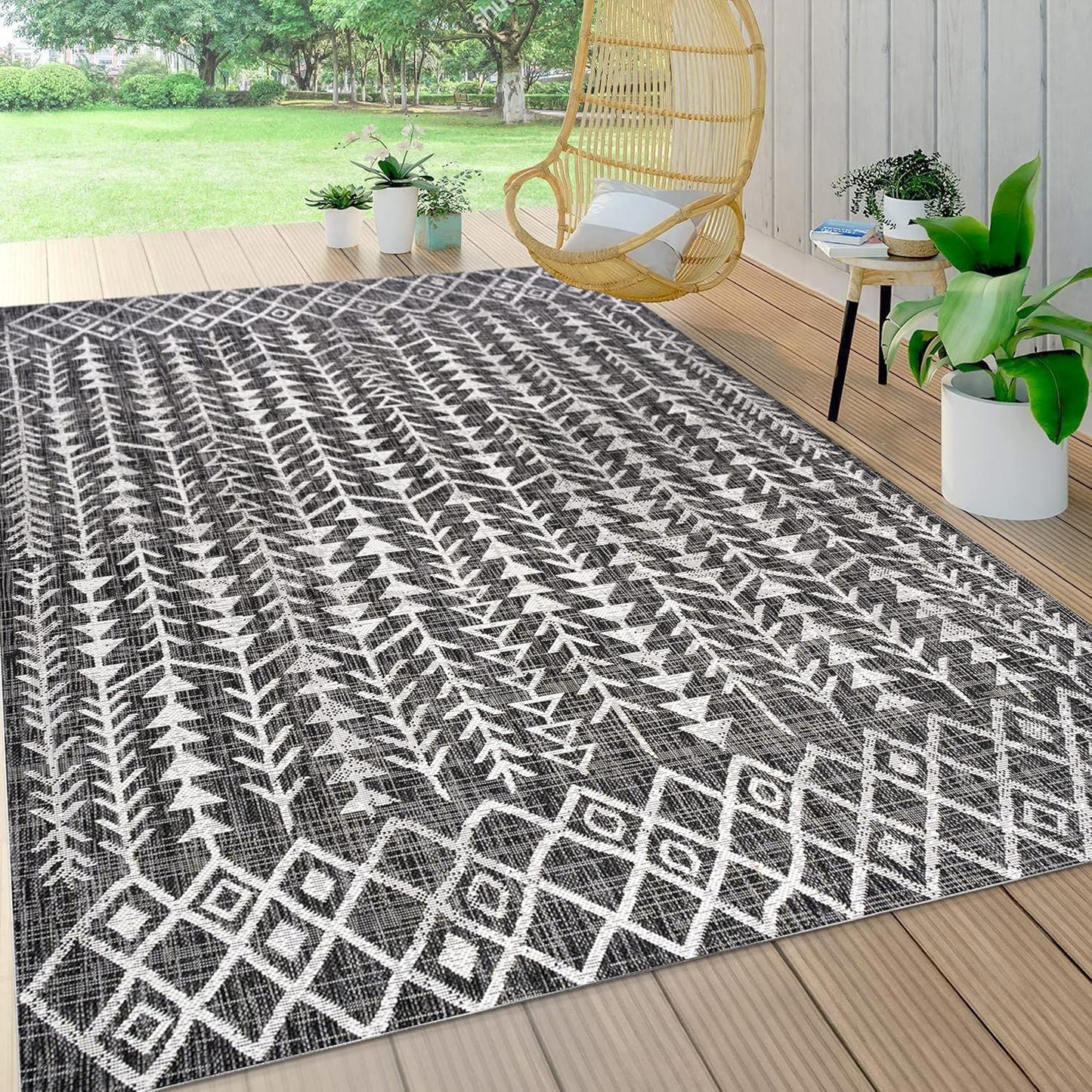 SMB132E-4 Tokay Bohemian Geometric Indoor Outdoor Area Rug Bohemian Contemporary Easy Cleaning Bedroom Kitchen Backyard Patio Non Shedding, 4 X 6, Black/Ivory