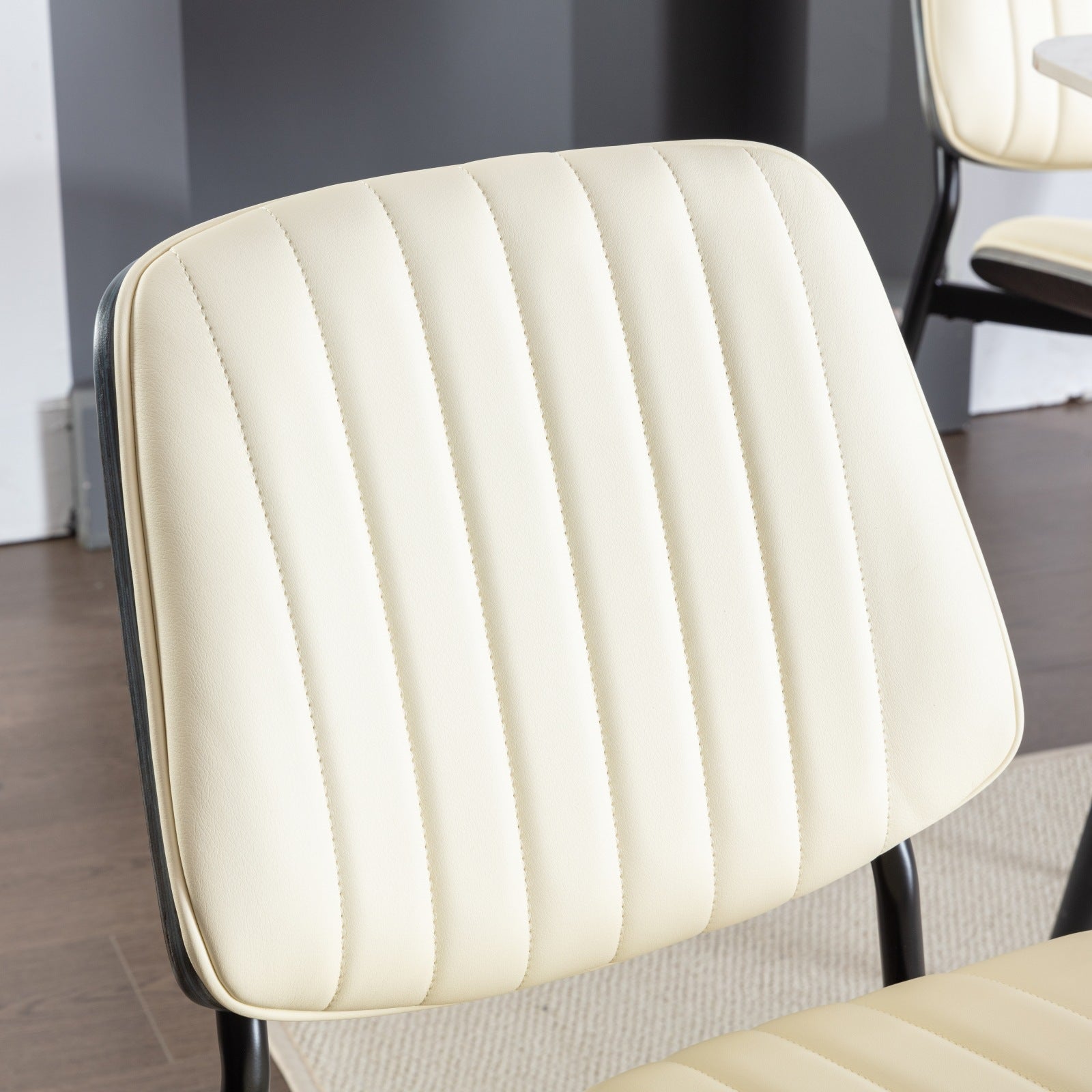 2-piece retro chair set with curved wooden backrest in white
