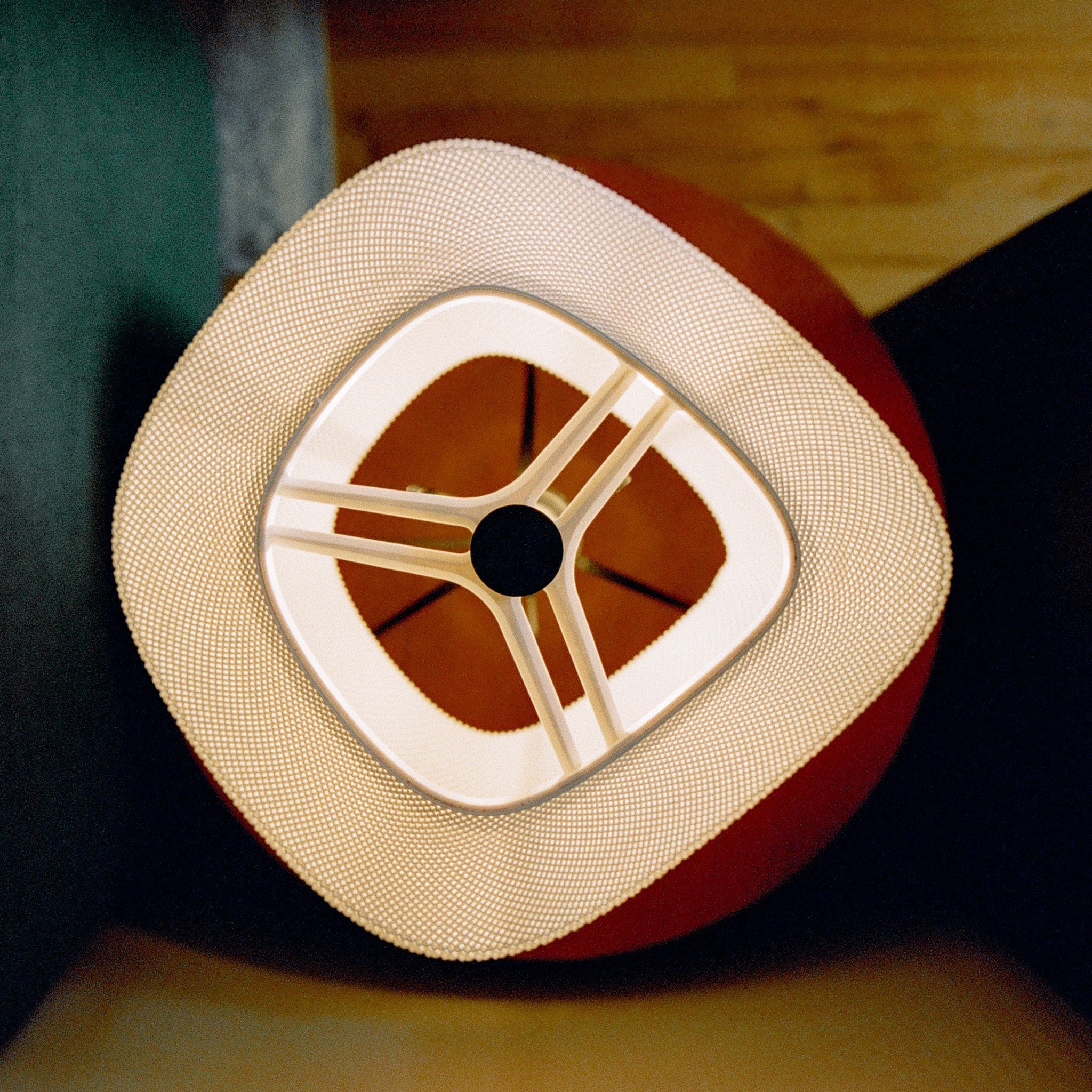 CS.01  – Arcas Table Lamp