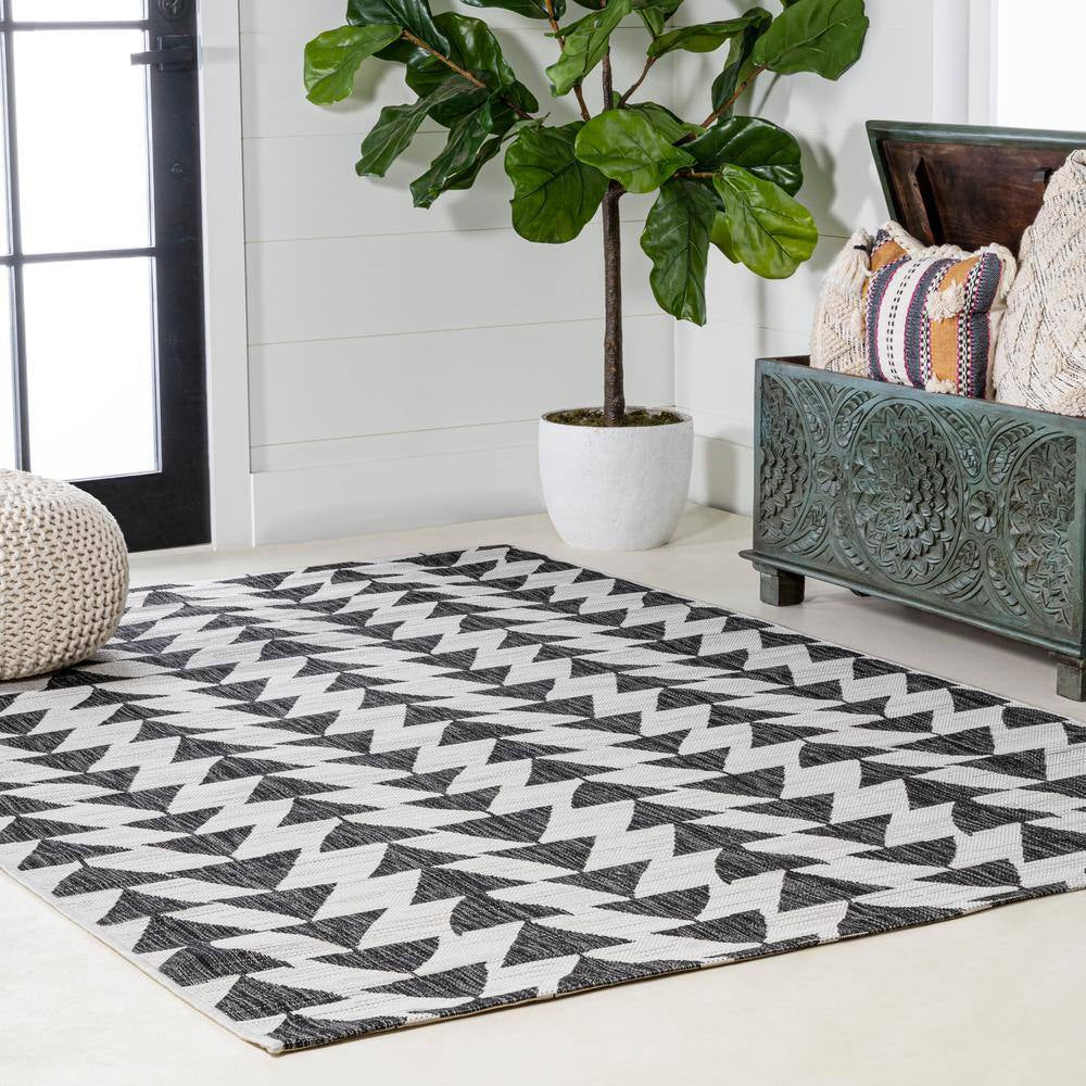 Andratx Ivory/Black 5 Ft. X 8 Ft. Modern Tribal Geometric Indoor/Outdoor Area Rug