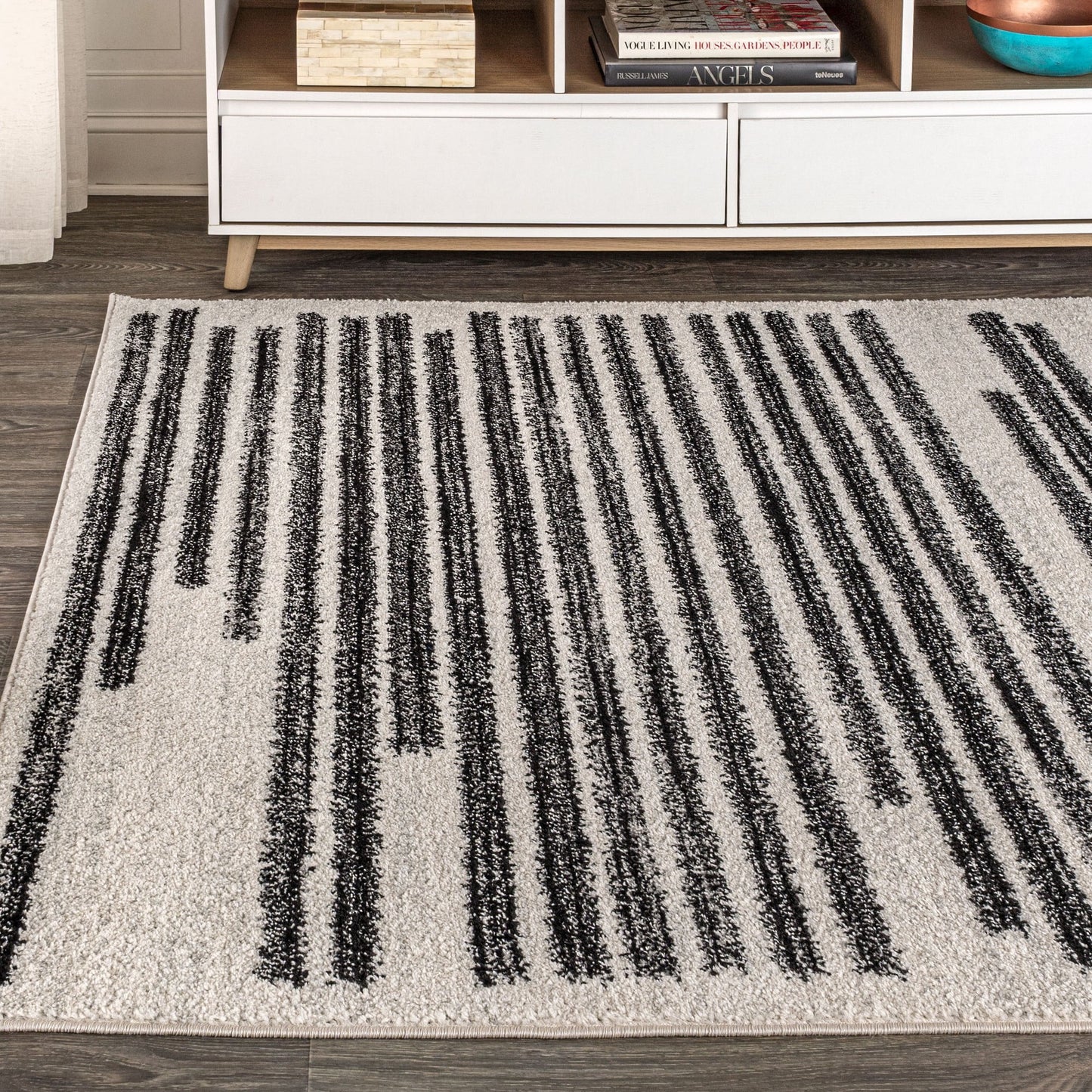 . Modern Area Rug, 8 Ft. X 10 Ft., Low Pile Synthetic Fiber