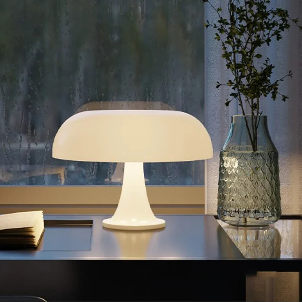 Mushroom table lamp