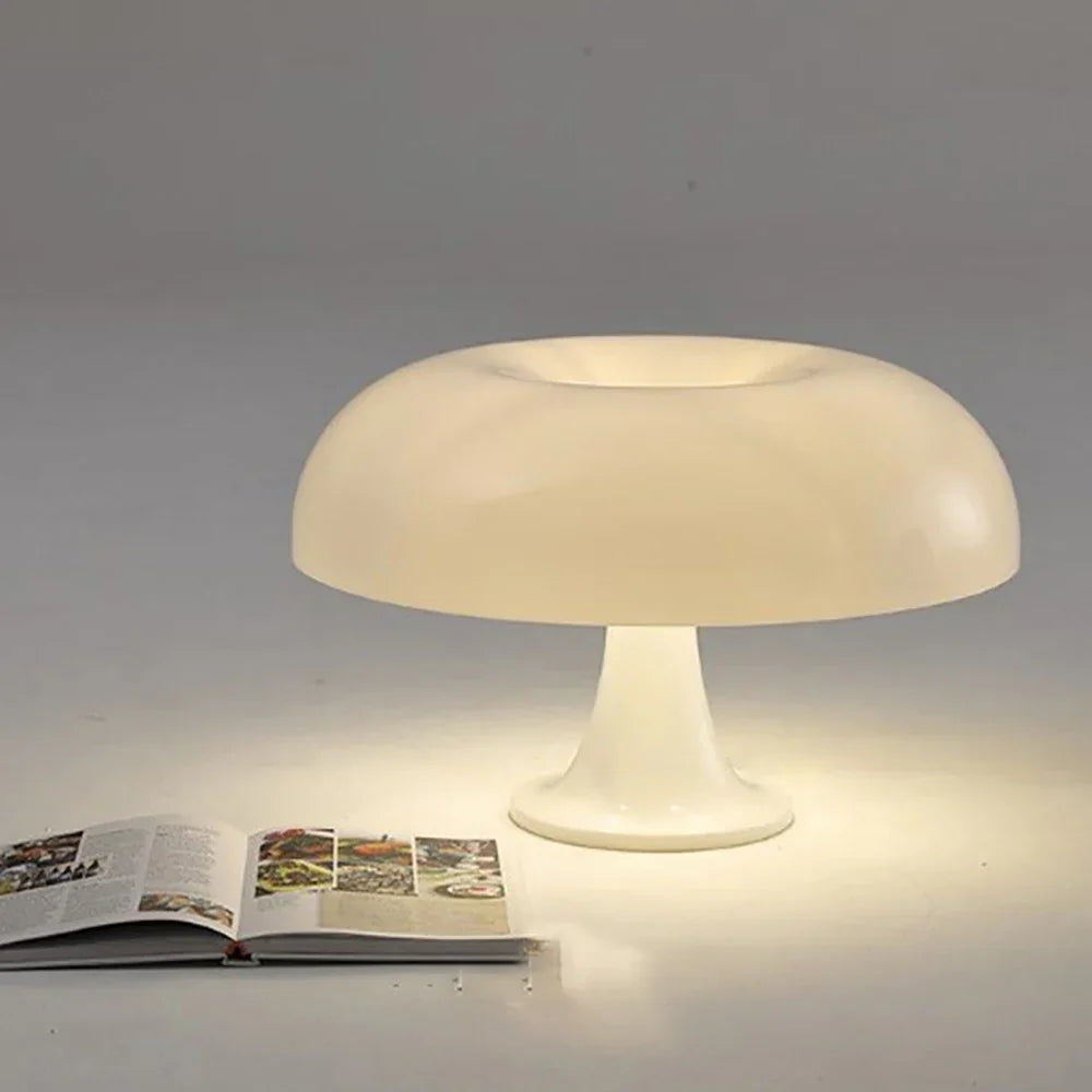 Mushroom table lamp